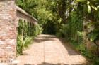 A true Charleston "Alley" driveway