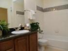 Austin condos - Monte Vista bath