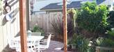 Patio_cover_with_seating