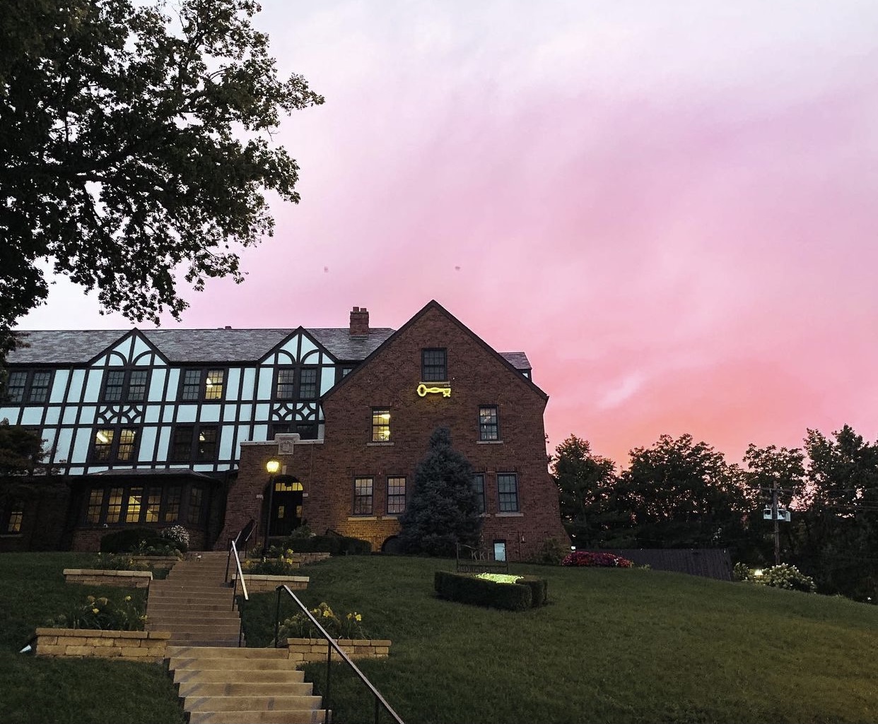 Home Kappa Kappa Gamma at University of Kansas