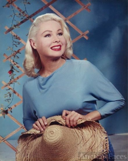 Joi Lansing (born: Joy Rae Brown) Photo