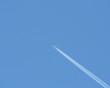 airplane condensation trail