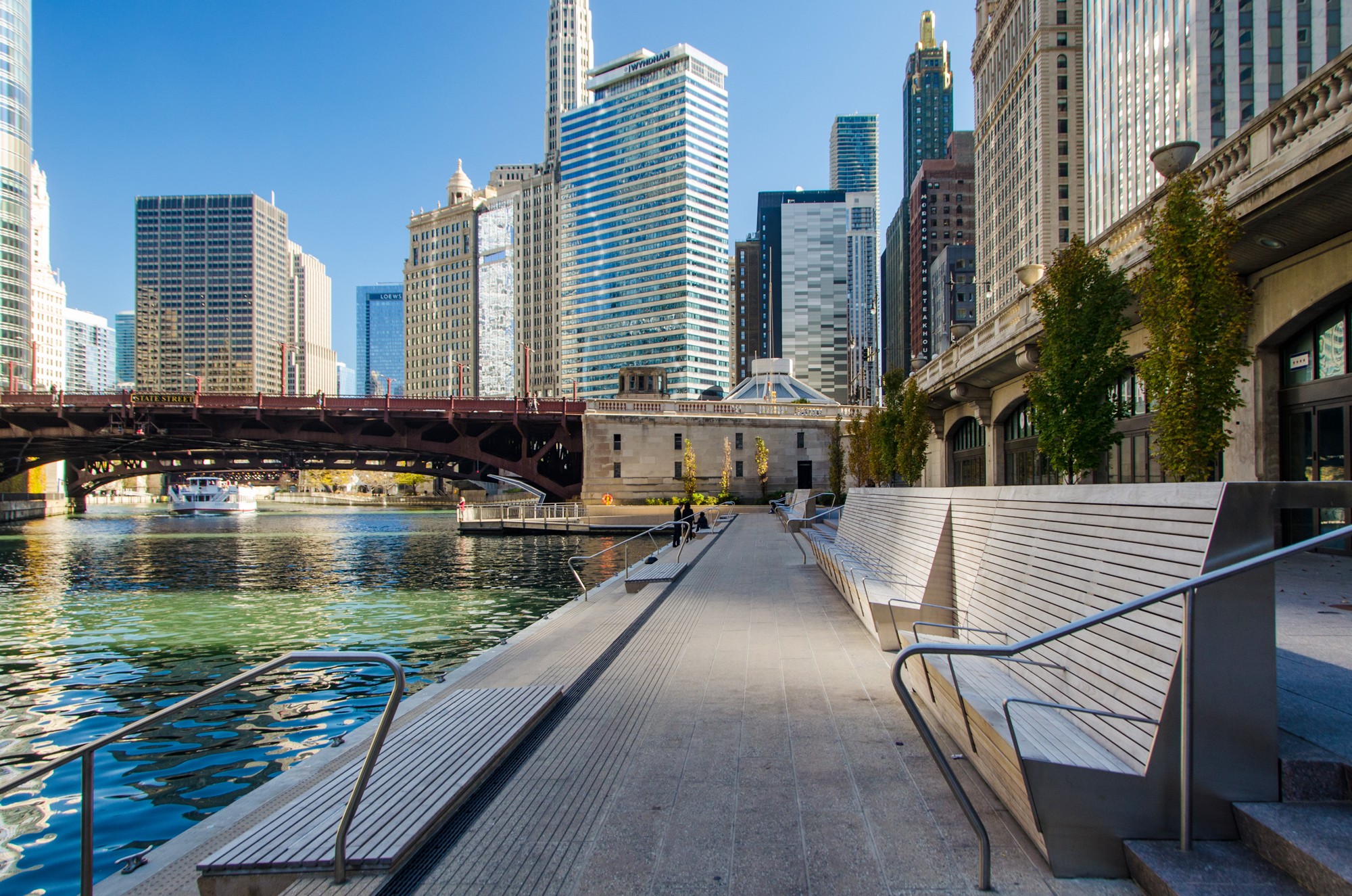 Chicago Riverwalk · Buildings of Chicago · Chicago Architecture Center