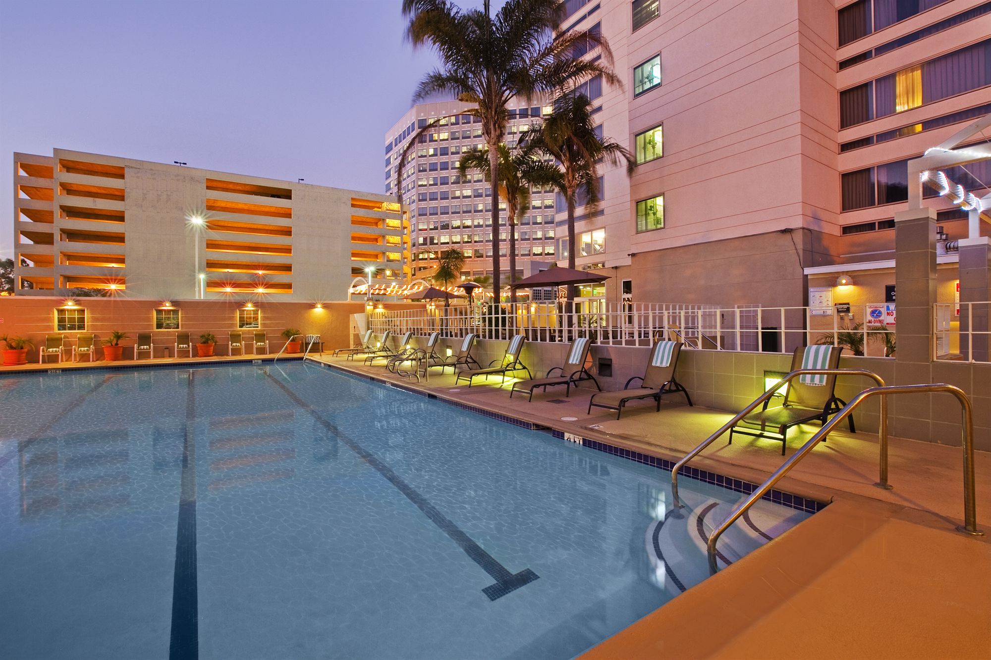 El Segundo Hotel Coupons for El Segundo, California - FreeHotelCoupons.com