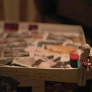 La_pomme__sculture_et_photo_de_nooe__le_2007_card