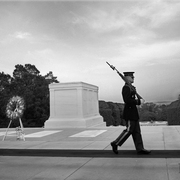 Soldier_in_arlington_national_cemetery_card