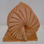 Evoluzione_21x23x20_terracotta_card