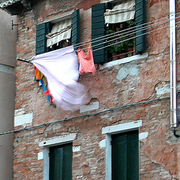 Hanging_out_the_wash_web_card