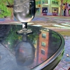 The_glass_and_the_street_-_e8_thumb