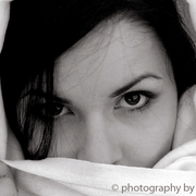 Kiva-eyes-post_card