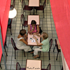 Senhoras_no_shopping_12_2005_thumb