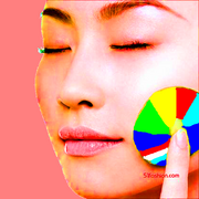 Lady_with_colour_disc_card
