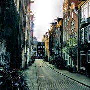 Alley_after_card