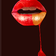 Woman_in_love_card