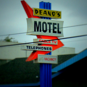 Deanosdisplay_card