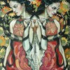 Women_with_skull_-_2010_thumb