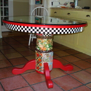 Lapachi_art_table_side_and_base_card