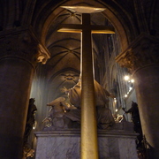 Notre_dame_and_around_paris_09_022_card