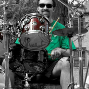Green_drummer_for_sites_card