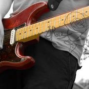 Max_guitar_red_for_sites_card