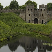 Castle_card