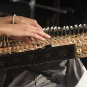 Strings_playing_card