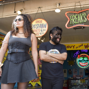 Coney_island-thefreakshow_pl7_card
