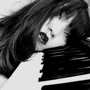 Dead_by_piano_card