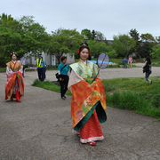 Traditional_parade_001_card