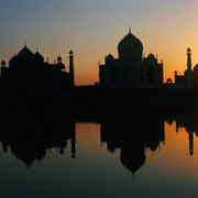 Yanuna-agra-uttar-pradesh-india_card