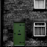 Green_door_card