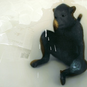 He_si_en-chinese_zodiac_-_monkey-50cm_x_70cm__2010_card