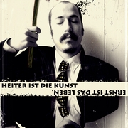 Ernst_ist_das_leben__heiter_ist_die_kunst3_card