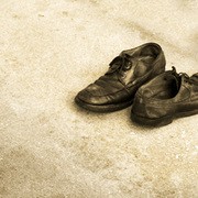 Poor_mans_shoes_card