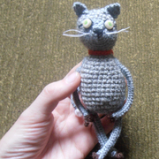 Cat_in_hand_card