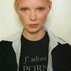 J_adore_girl_i-d_thumb
