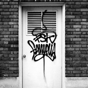 Graffiti_doorfea3_card