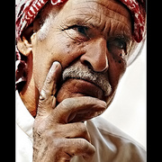2461300492_f82221a6c4_card