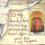 Hands_that_reveal_card