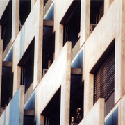 08359_living_in_vienna_01_card