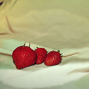 1_3_strawberries_card