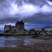 1669786-2-touched-by-heaven-eilean-donan-castle_card