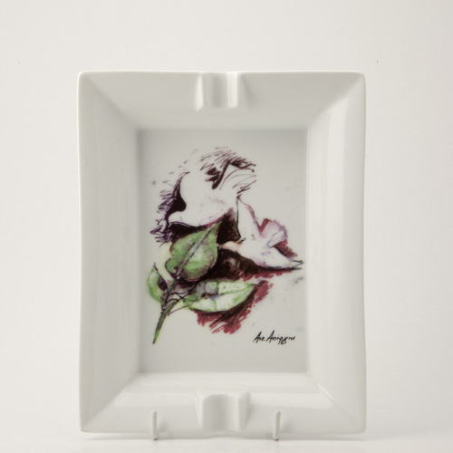 Ashtray by Apergis