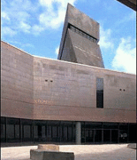 De_young_museum_thirds