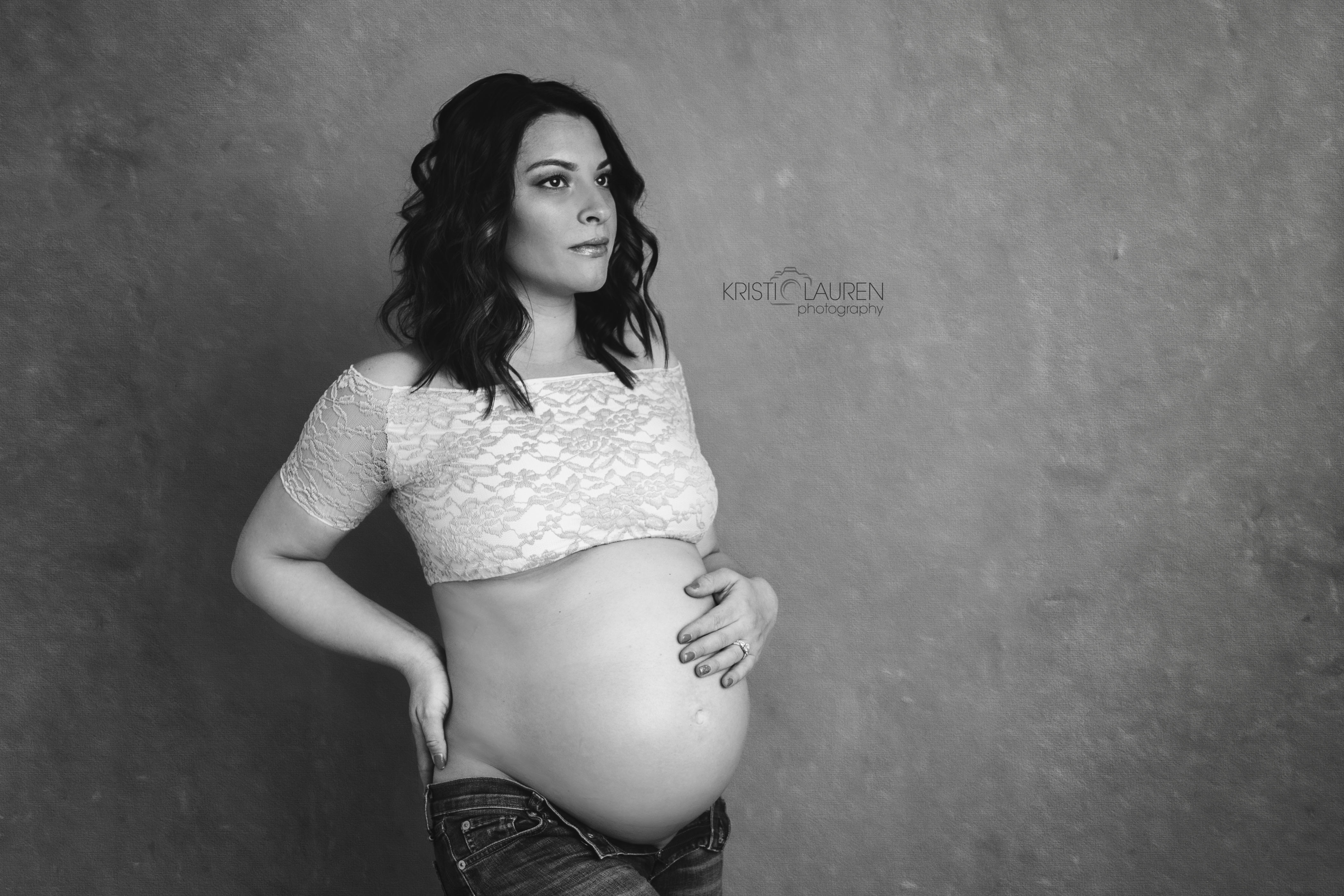 Kristi-Lauren-maternity