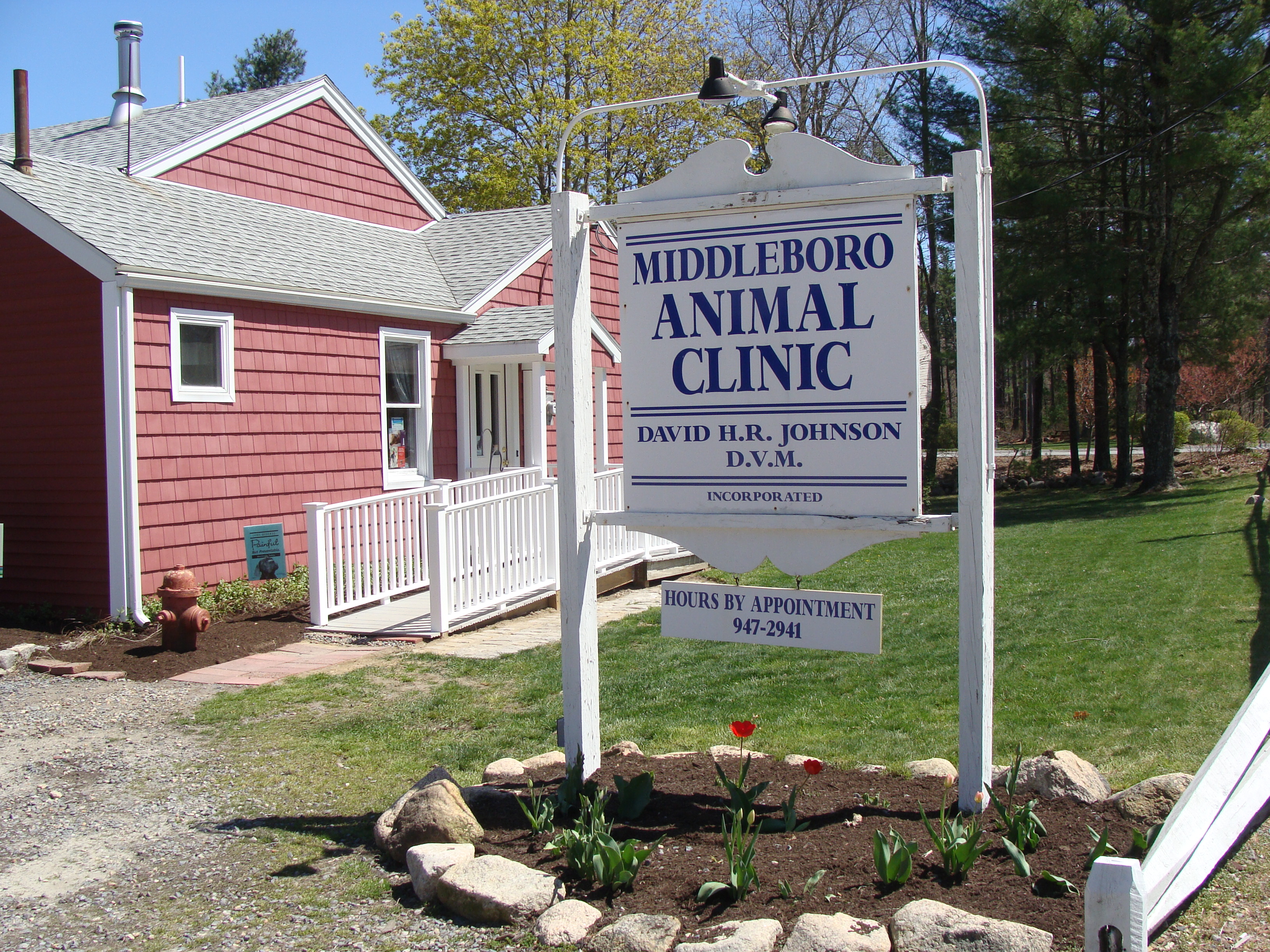 Middleboro Animal Clinic, 511 Wareham St Middleboro, MA 02346
