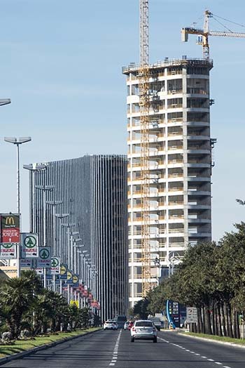 Construction on Westgate Tower B has reached the 23rd floor.