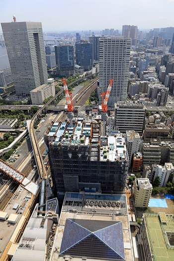 The World Trade Center South Building is set to be 39 floors above ground and 197 meters in height.