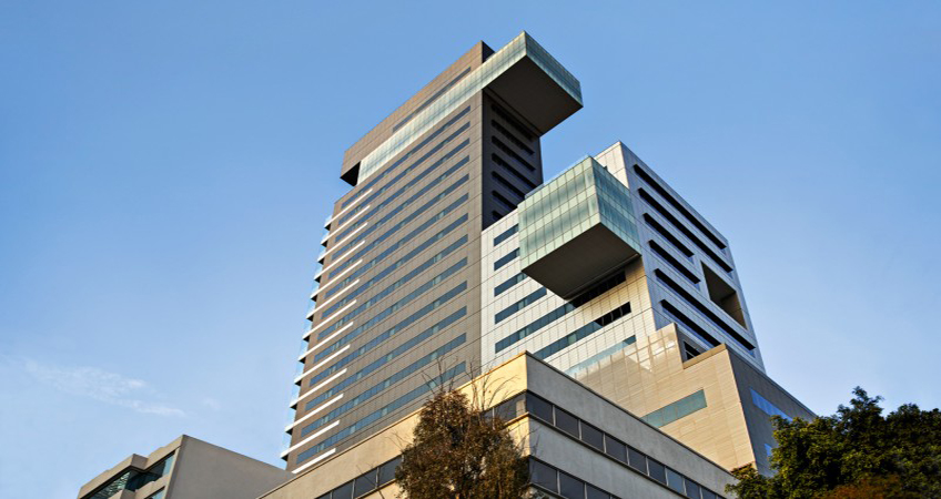Corporativo Reforma Diana spans 19,274 square meters.