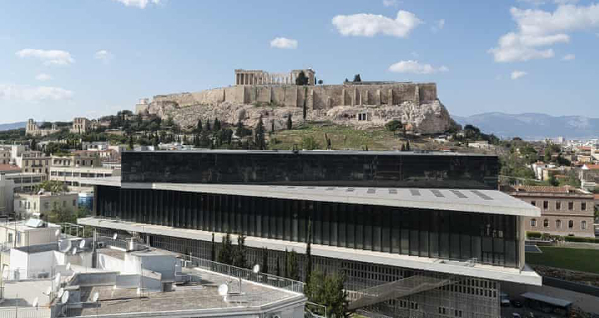 A hotel has been ordered to demolish its top floors to avoid blocking views to The Acropolis, in a landmark case.